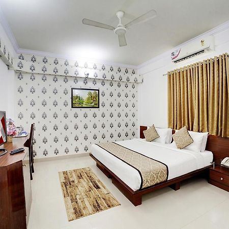 Hotel Voyagers 99 Bangalore Extérieur photo
