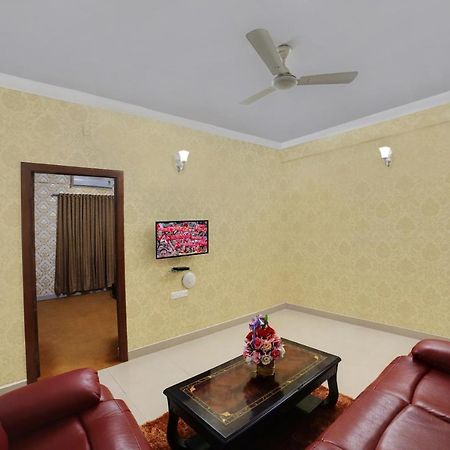 Hotel Voyagers 99 Bangalore Extérieur photo