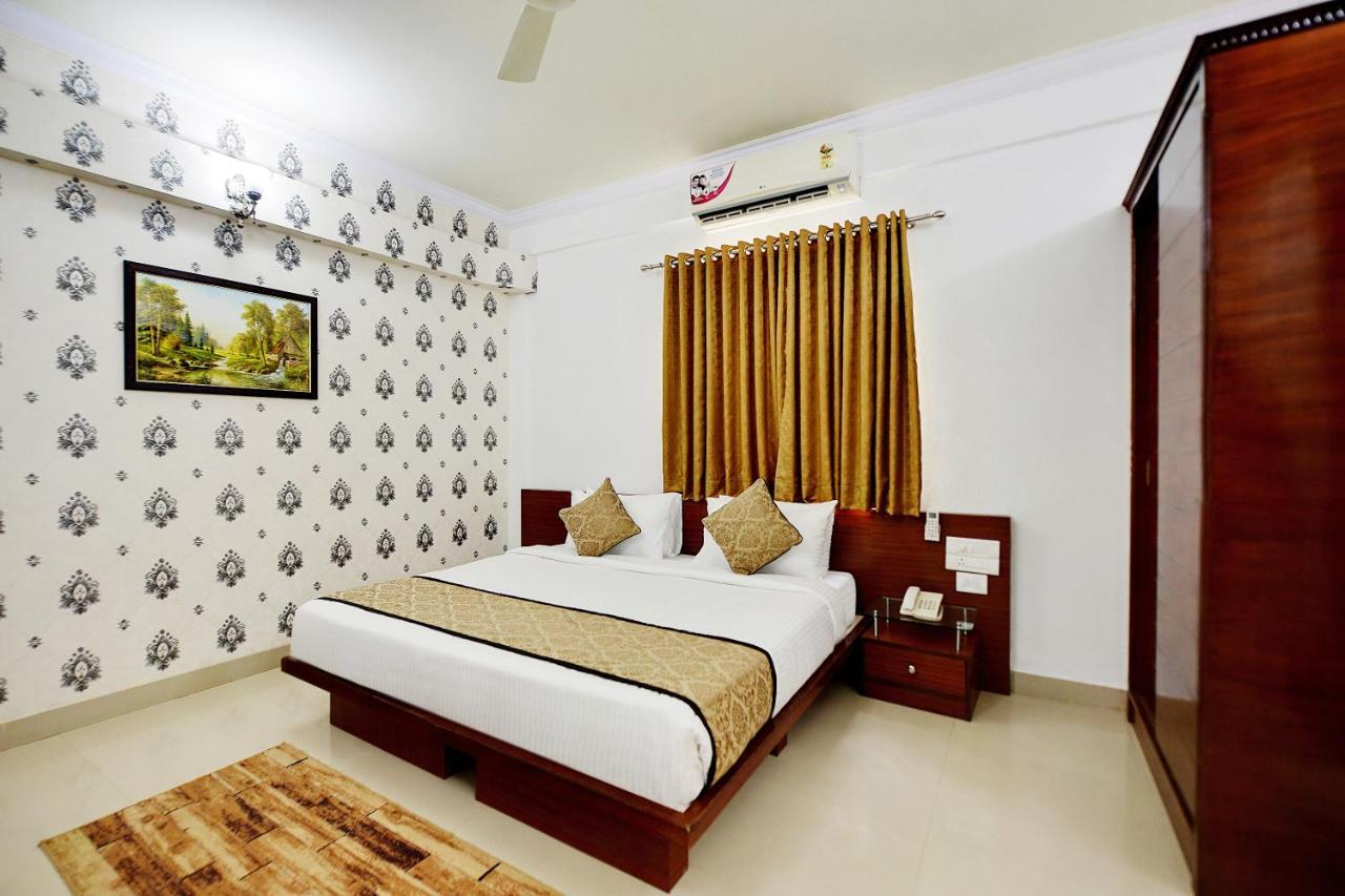 Hotel Voyagers 99 Bangalore Extérieur photo