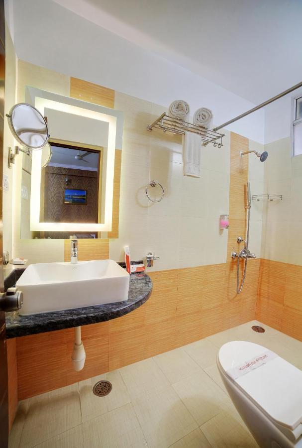 Hotel Voyagers 99 Bangalore Extérieur photo