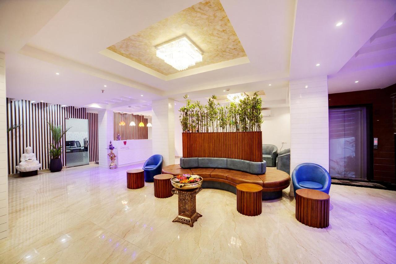 Hotel Voyagers 99 Bangalore Extérieur photo