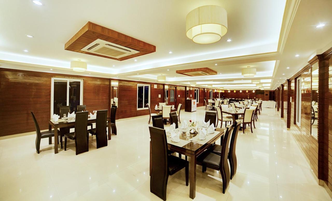 Hotel Voyagers 99 Bangalore Extérieur photo